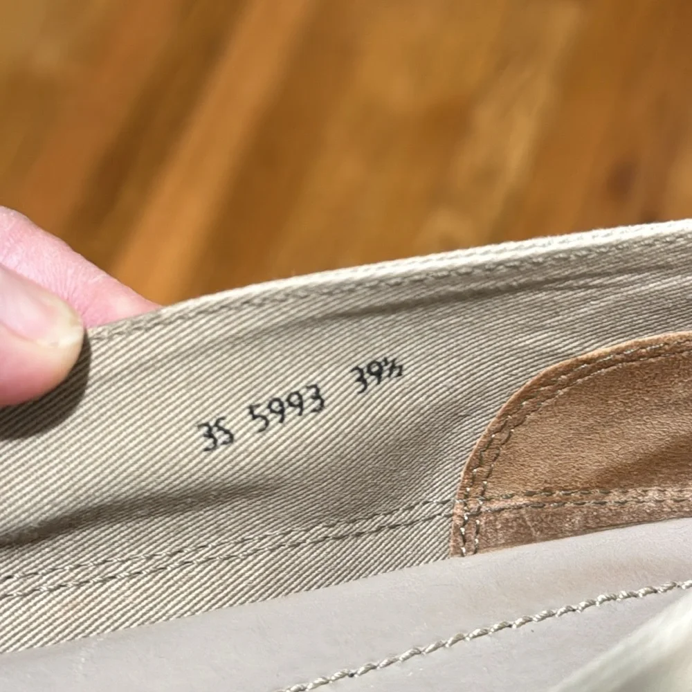 🔥 Prada shoes! Only used them once. Super clean inside and out! - Picture 15 of 16
